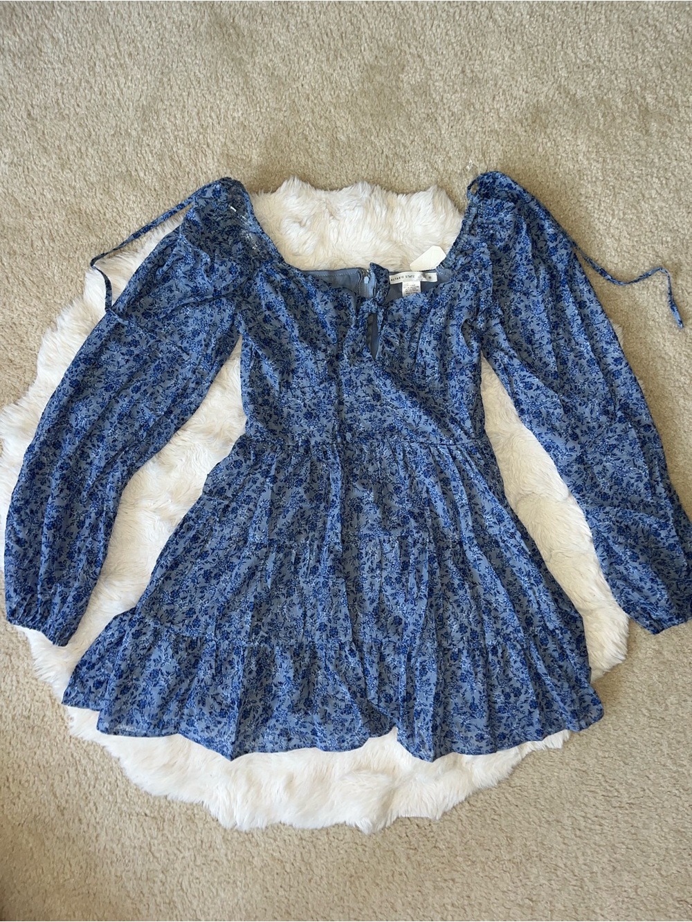 ✨NWT Altar’d State Blue Floral Long Sleeve Tiered Mini Dress | Size Medium